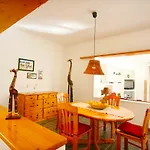 בית נופש Casas Piedras *